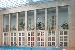 50 m-Schwimmhalle, Fensterfront zu den Foyers&copy; MDM / Katja M&uuml;ller